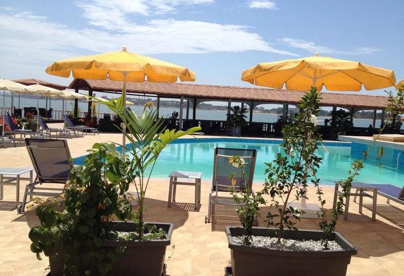 هتل Le Petit Bateau