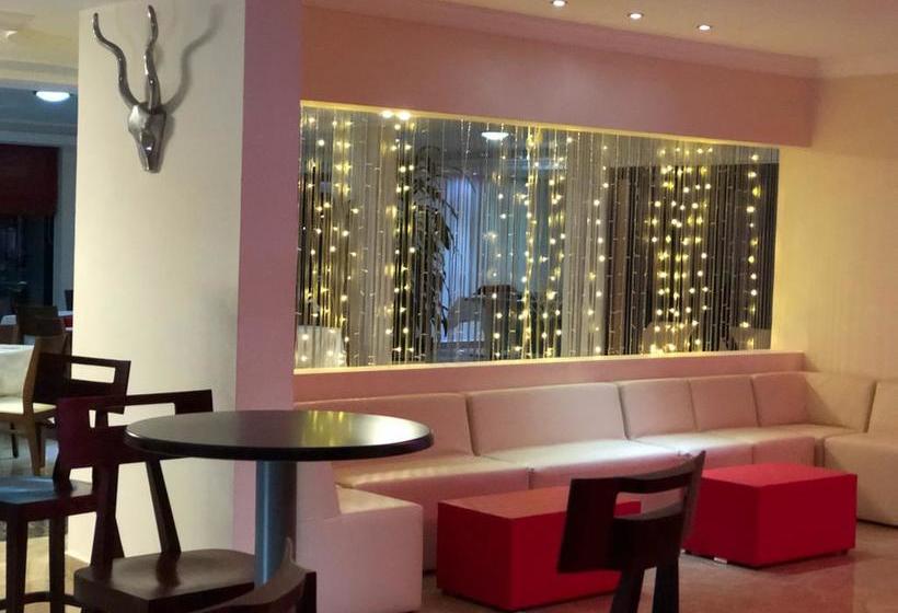 هتل Le Petit Bateau