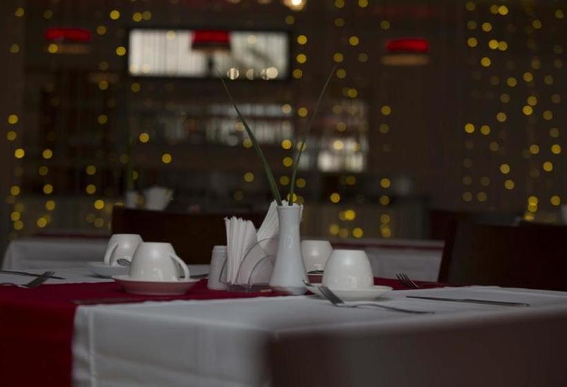 هتل Le Petit Bateau