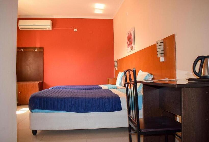 ホテル Le Victoria