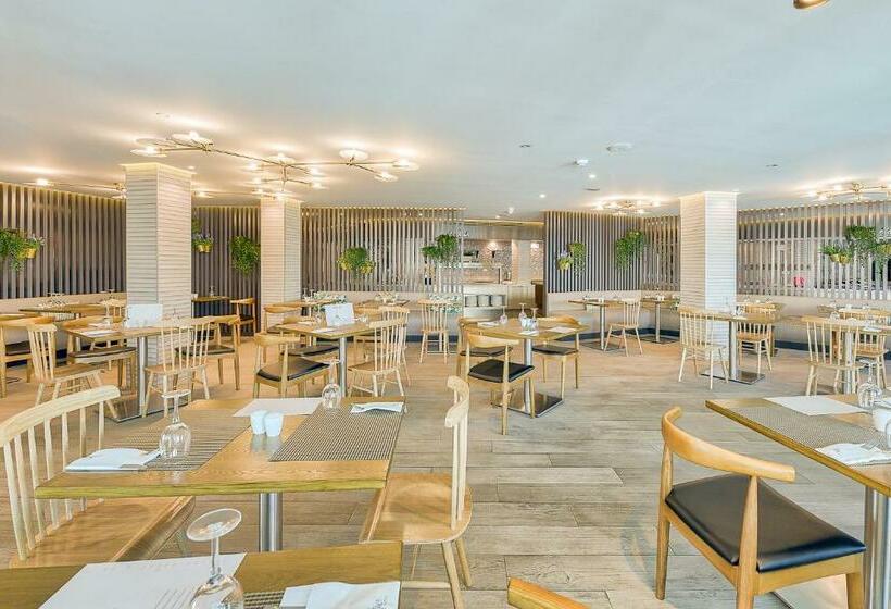 فندق Livvo Koala Garden