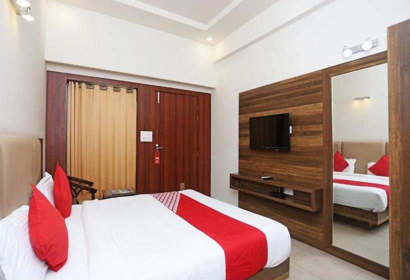 בית מלון כפרי Lotus Grand