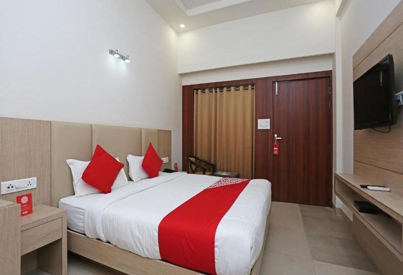 בית מלון כפרי Lotus Grand