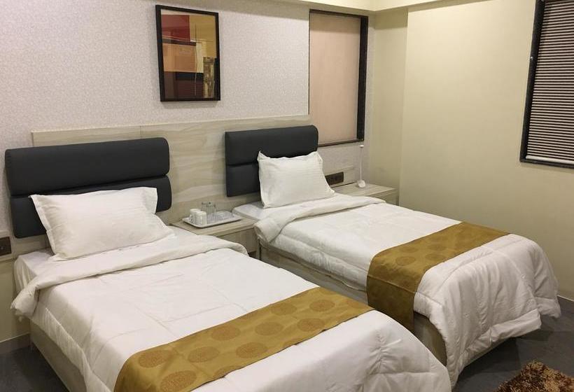 هتل Treebo Trip Meadow Inn