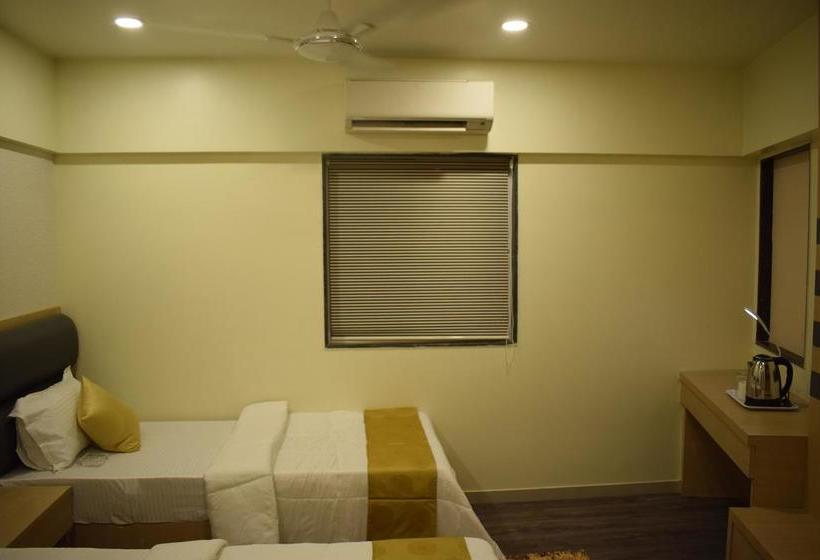 هتل Treebo Trip Meadow Inn