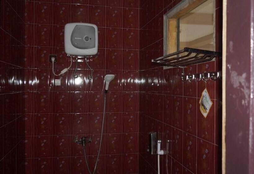 酒店 New Bintang By Four G