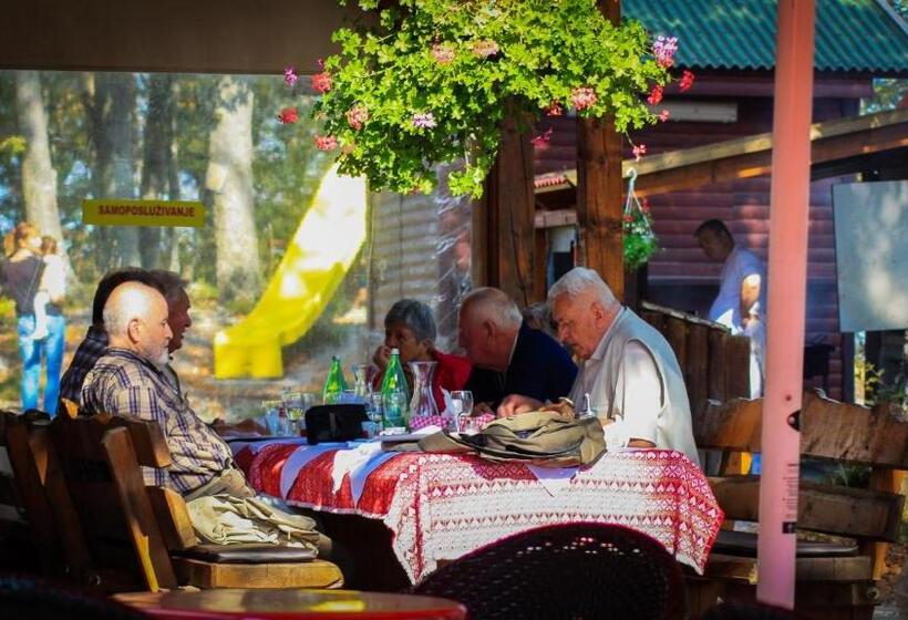 فندق Planinarski Centar Petehovac