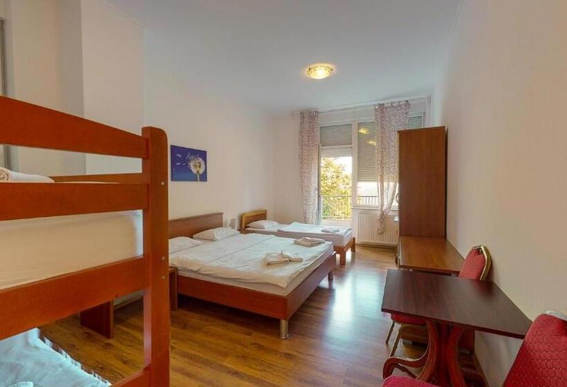 فندق Planinarski Centar Petehovac