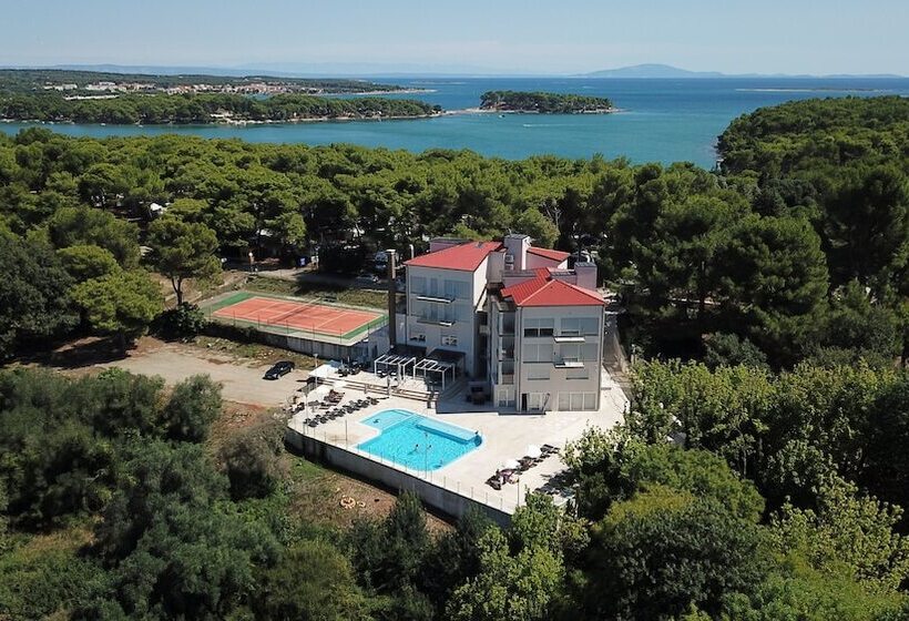 Premantura Resort   Hotel & Restaurant