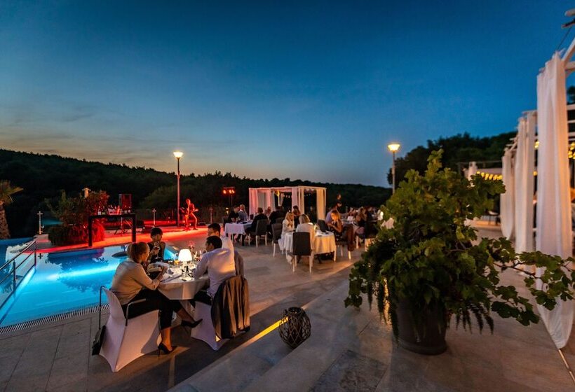 Premantura Resort   Hotel & Restaurant