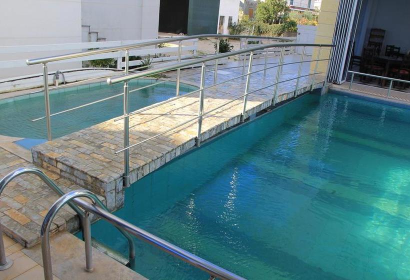 فندق Relax Apartments Ksamil