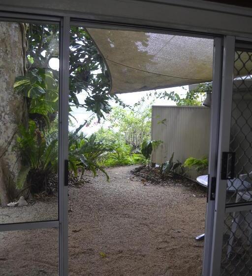 هتل Seachange Lodge