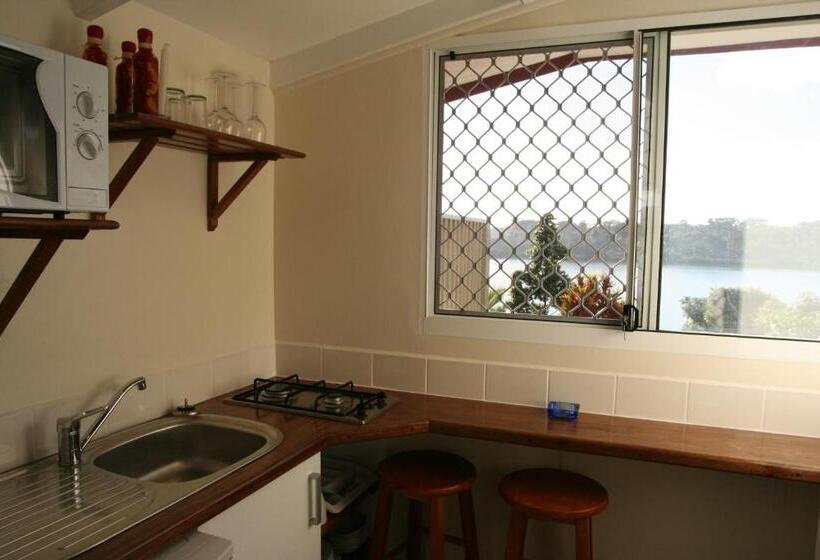 هتل Seachange Lodge