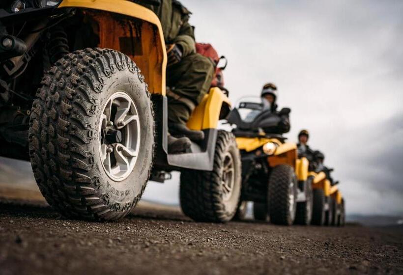 Svalbard Hotell | The Vault