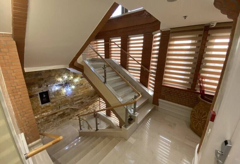 호텔 The Red Bricks