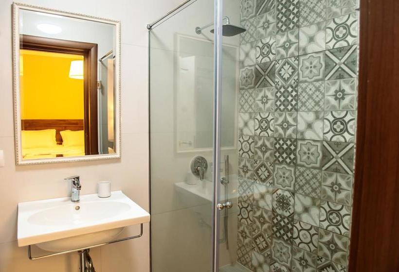 בית מלון כפרי Vila Bregu