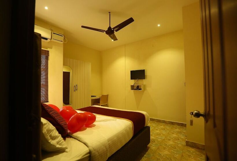 Отель Zingle Stay Airport