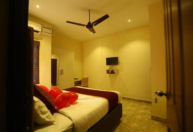 Отель Zingle Stay Airport