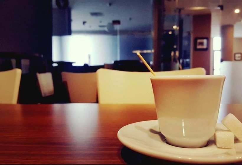 Le Zenith Hotel Oran