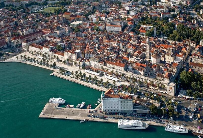 Luxury Apartments Klara