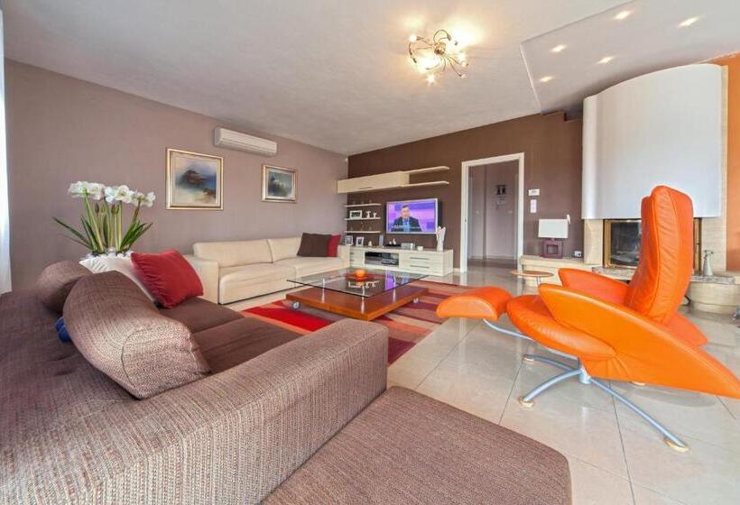 Luxury Apartments Klara