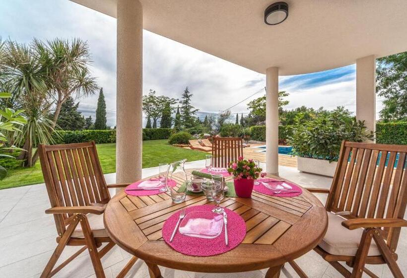 Luxury Apartments Klara