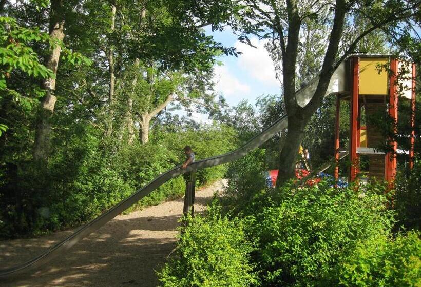 리조트 Løgballe Camping & Cottages