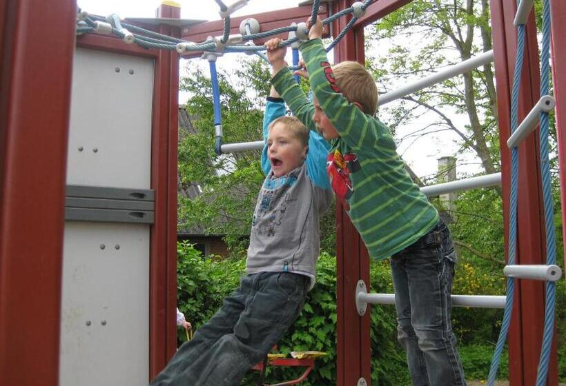 리조트 Løgballe Camping & Cottages