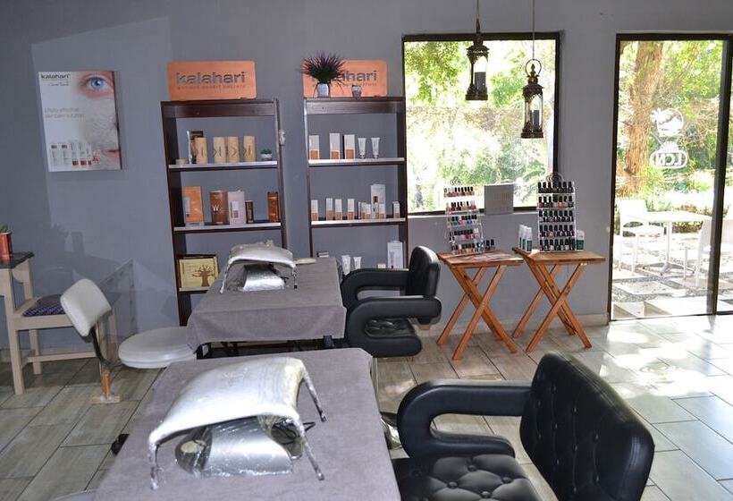 منتجع Mount Amanzi