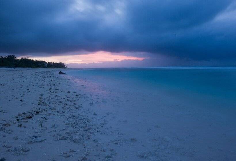 استراحتگاه Tamanu On The Beach