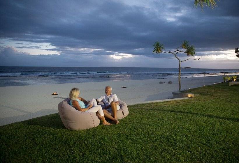 استراحتگاه Tamanu On The Beach