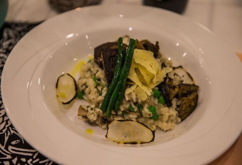 استراحتگاه Tamanu On The Beach