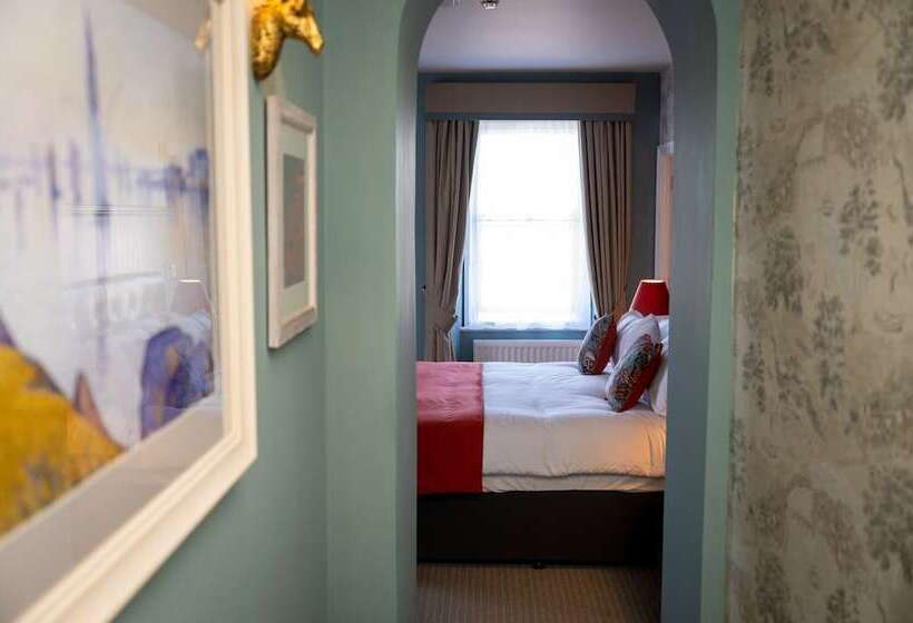 Victoria Hotel By Chef & Brewer Collection