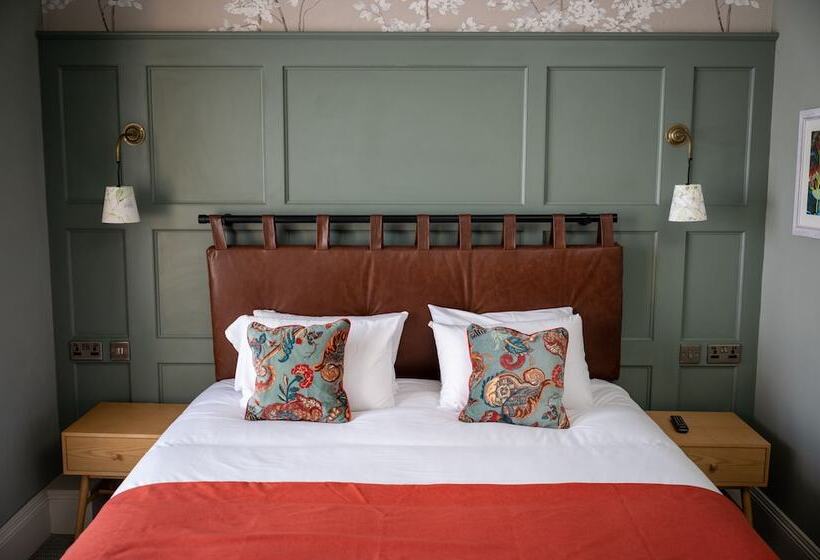 Victoria Hotel By Chef & Brewer Collection