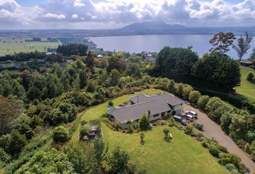 Bed and Breakfast Acacia Heights Gardens