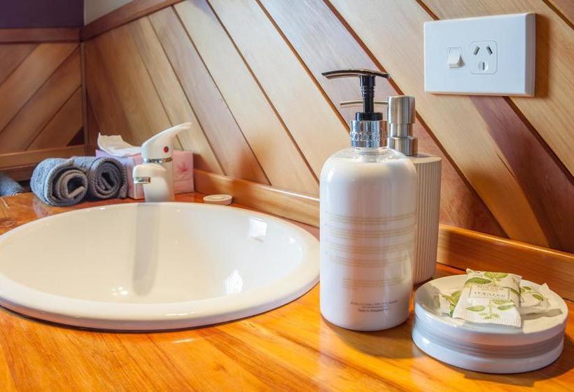 Bed and Breakfast Acacia Heights Gardens