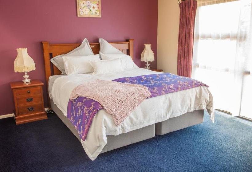 Bed and Breakfast Acacia Heights Gardens