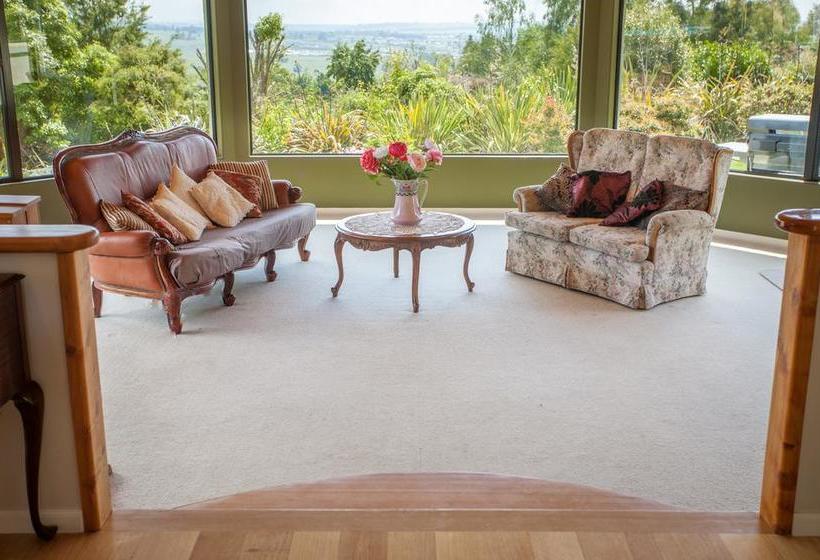 Bed and Breakfast Acacia Heights Gardens