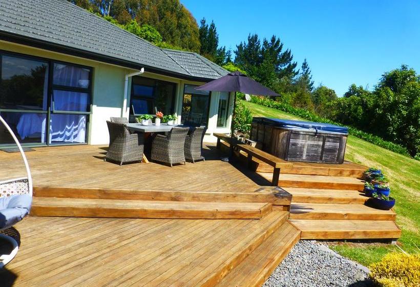 Bed and Breakfast Acacia Heights Gardens