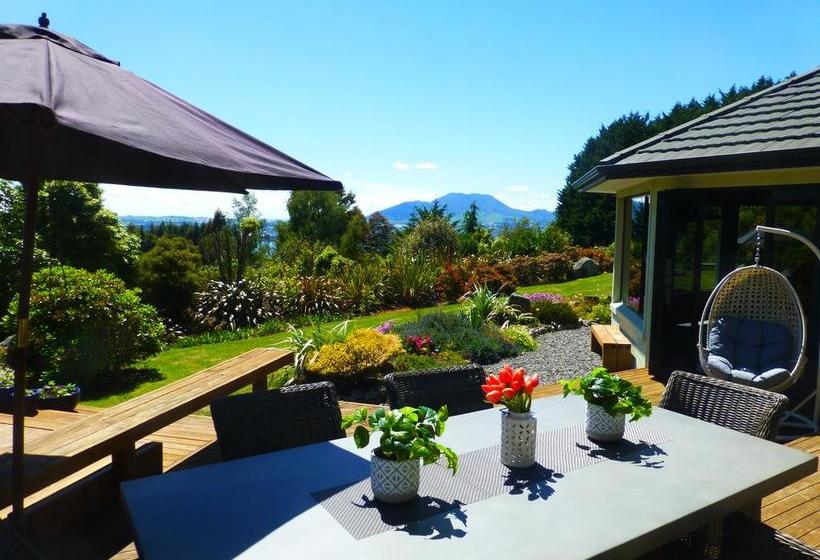 Bed and Breakfast Acacia Heights Gardens