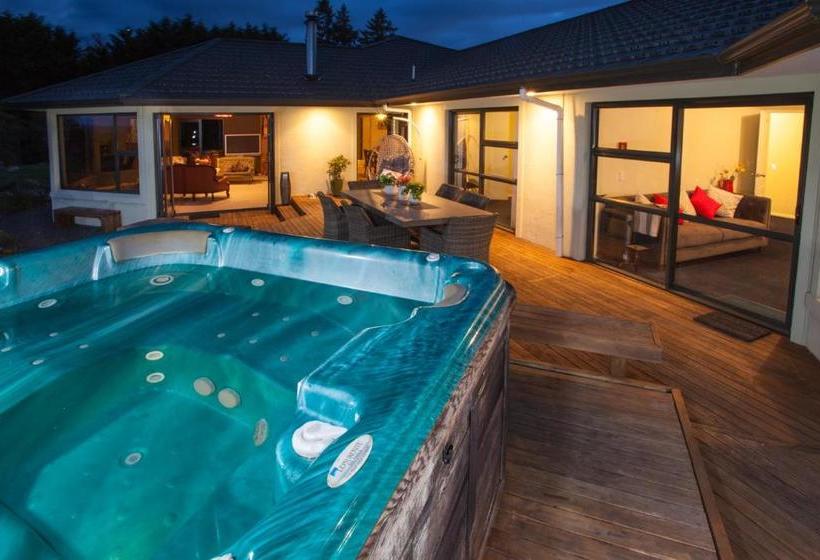 Bed and Breakfast Acacia Heights Gardens