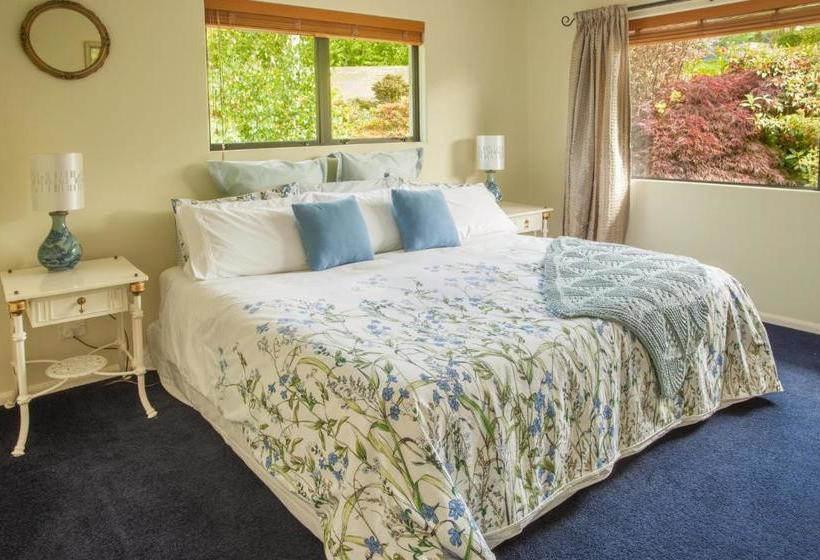 Bed and Breakfast Acacia Heights Gardens