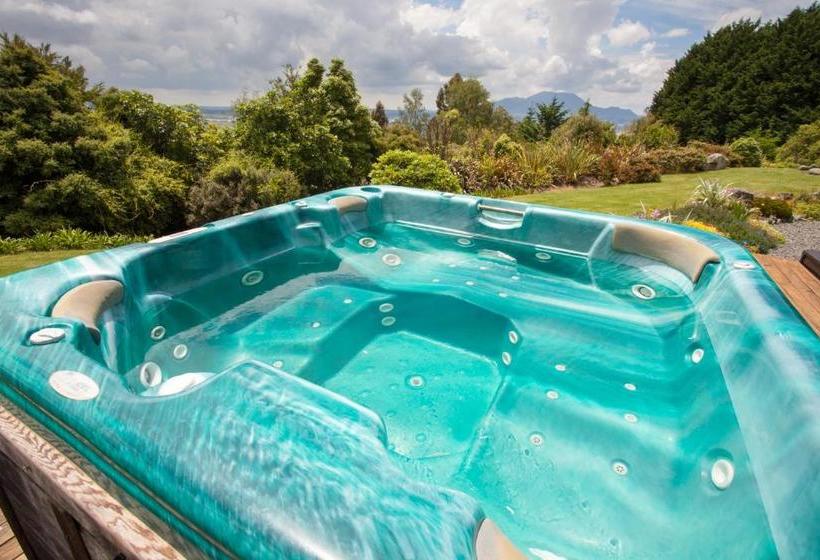 Bed and Breakfast Acacia Heights Gardens