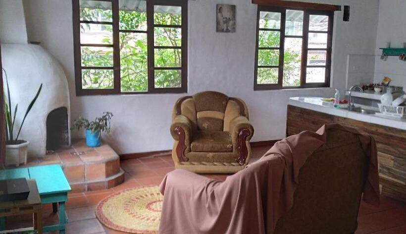 تختخواب و صبحانه Aylluwasi Guesthouse