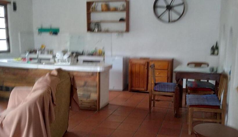 تختخواب و صبحانه Aylluwasi Guesthouse