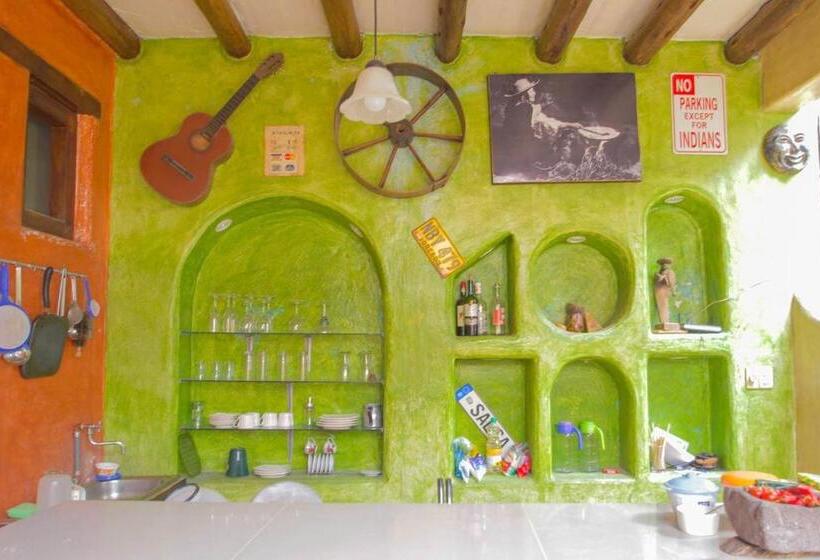 تختخواب و صبحانه Aylluwasi Guesthouse