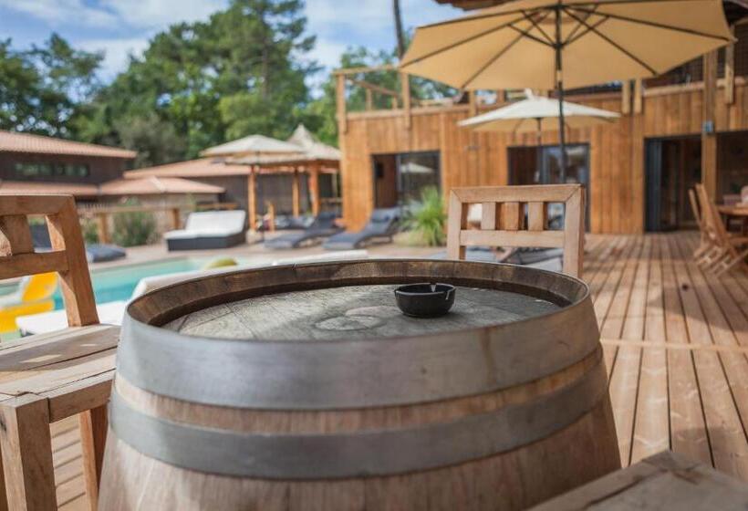 تختخواب و صبحانه ô Lac