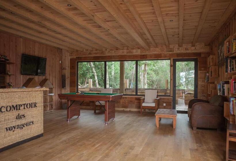 تختخواب و صبحانه ô Lac