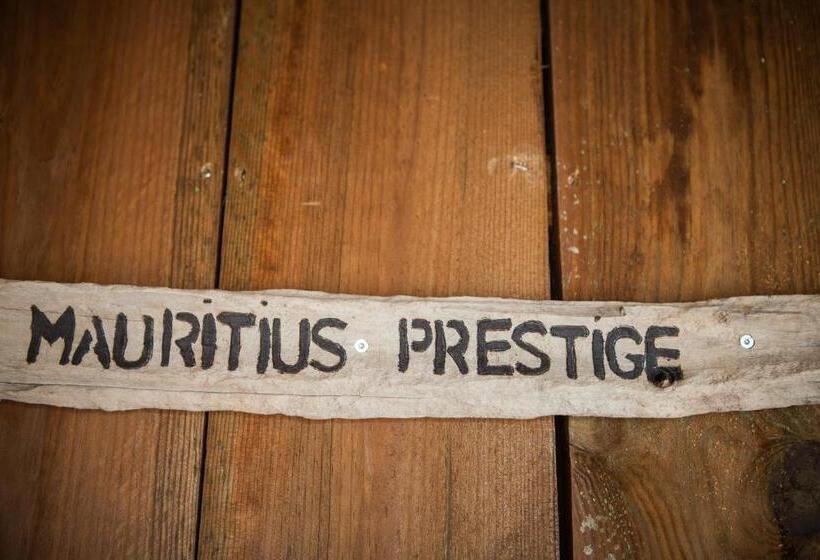 تختخواب و صبحانه ô Lac