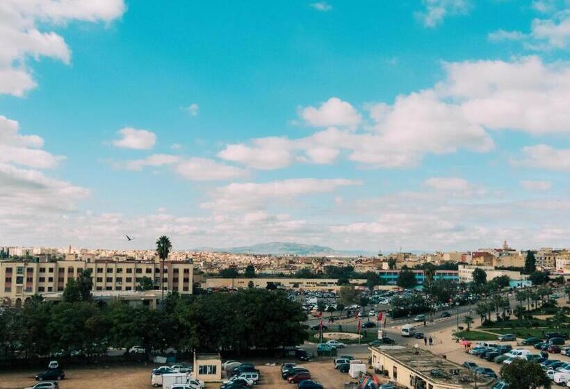 تختخواب و صبحانه Riad Golf Stinia